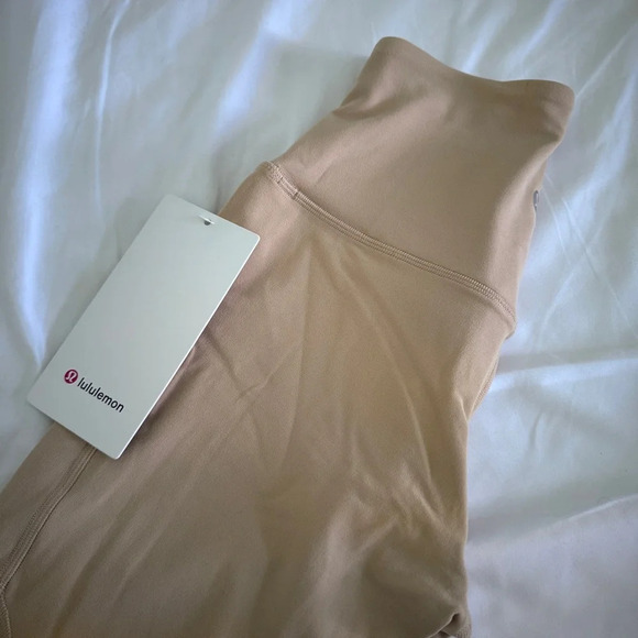 🆕🧡 Lululemon Nulu High Rise Yoga Crop 23” - Pecan Tan - Picture 2 of 12